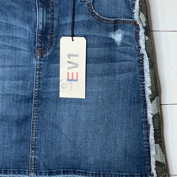 EV 1 DENIM SKIRT SZ 6 NWT - Picture 2 of 5